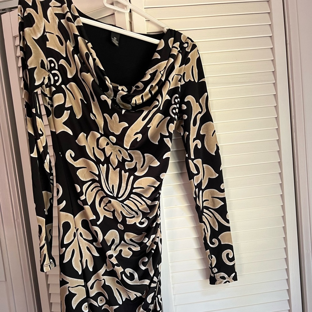 INC International Concepts. Elegant Black and Cream Mock Neck Patterned Dress.